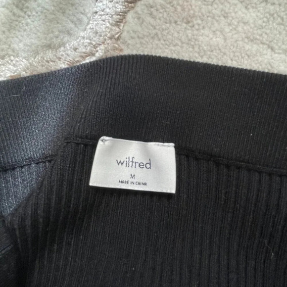 Aritzia  Ribbed Black Knit Reso Skirt Black Size Medium - Picture 5 of 7